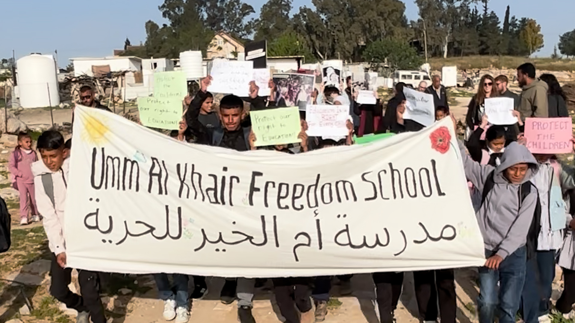 Anak-Anak Palestina Berunjuk Rasa Menuntut Akses Pendidikan